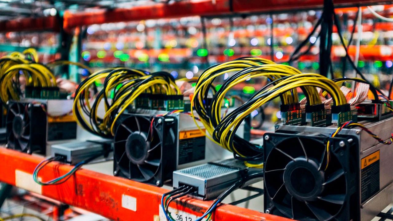 Bitcoin Mining is Becoming Highly Centralized blog image